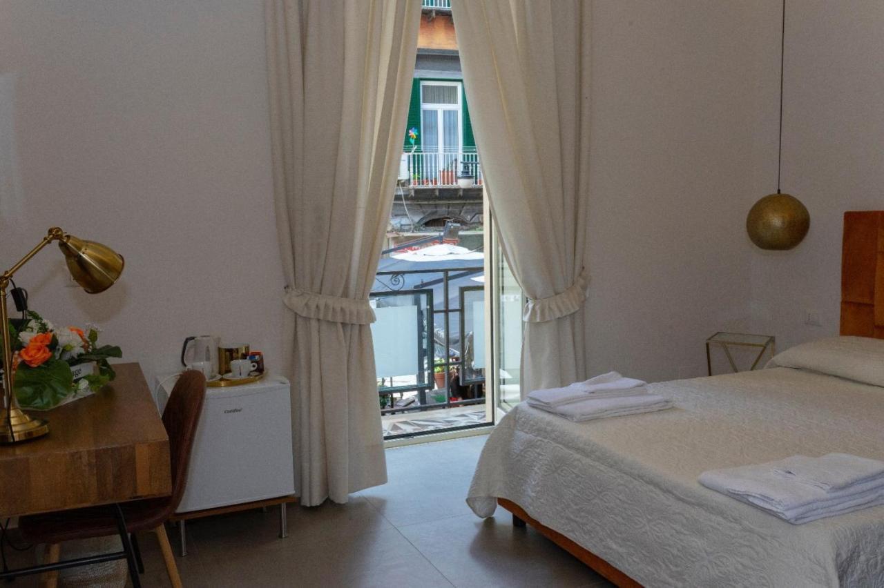 “a Piazzetta” Neapol